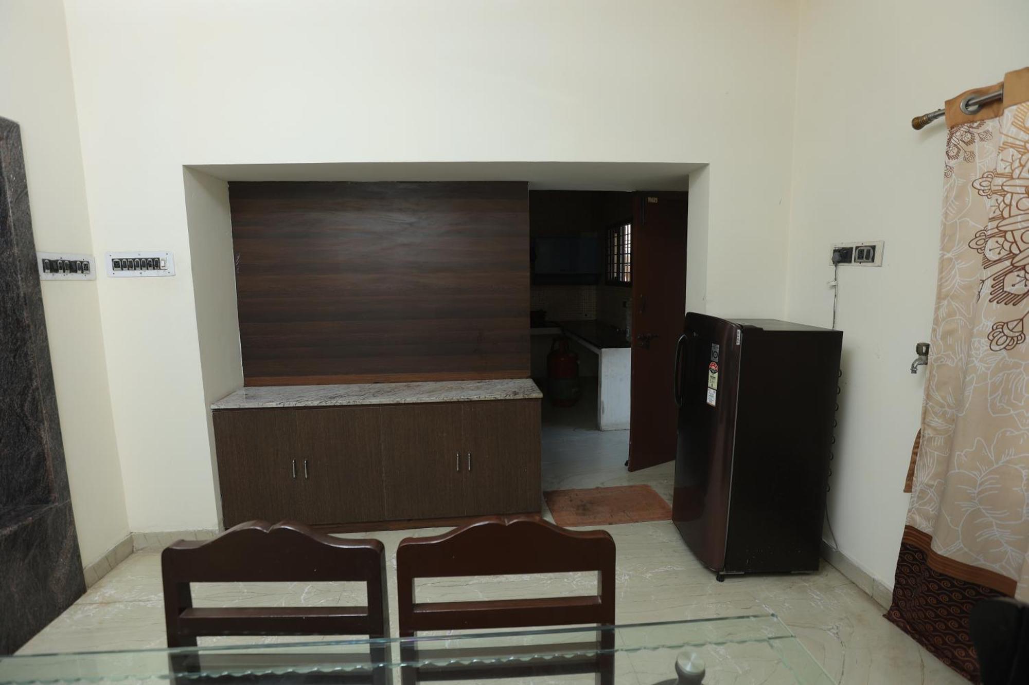 Happyhomes Porur -Near Rmz Software Park-Commerzone-Dlf It Sez Park -L&T Chennai Exterior photo