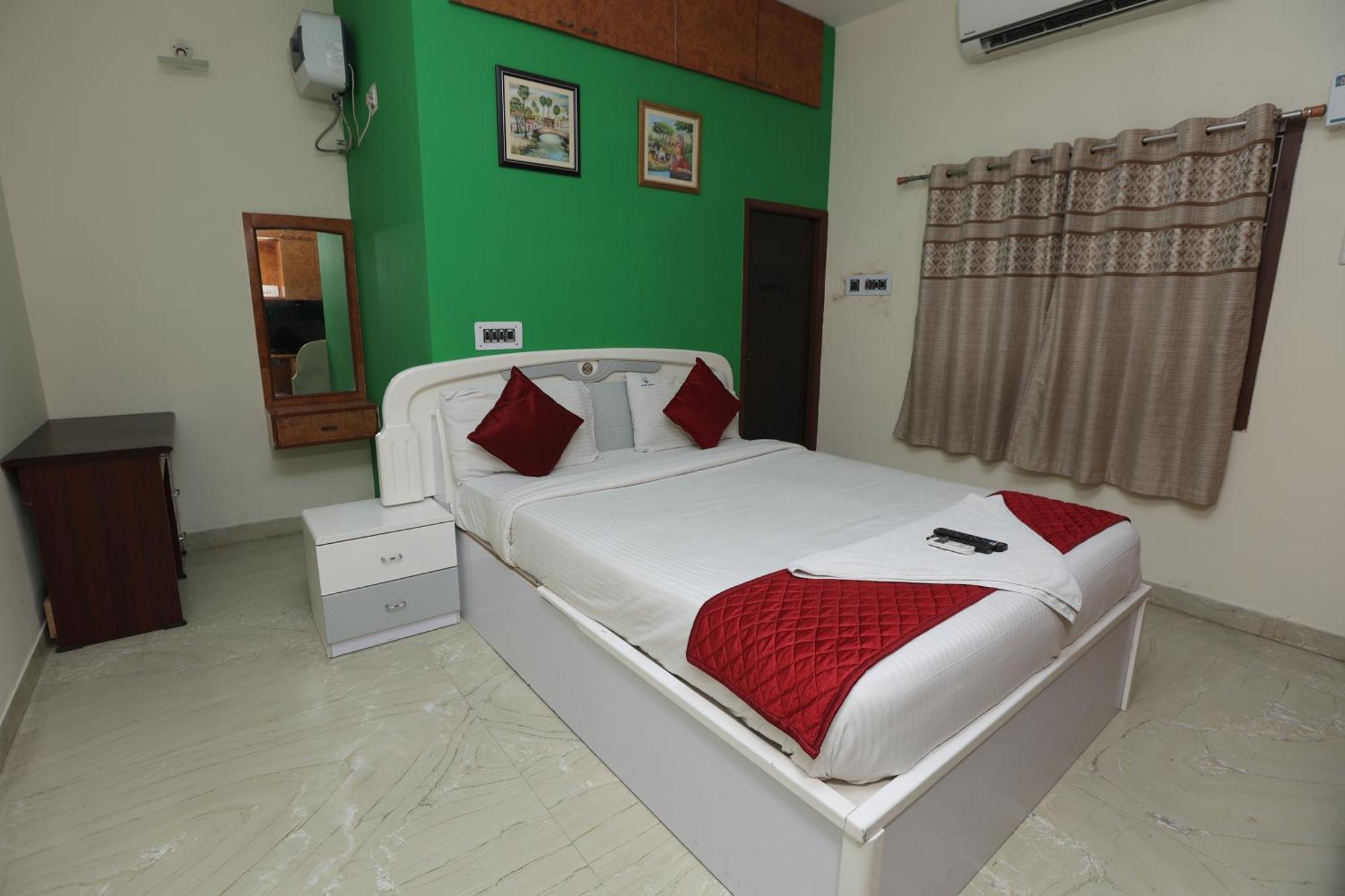 Happyhomes Porur -Near Rmz Software Park-Commerzone-Dlf It Sez Park -L&T Chennai Exterior photo