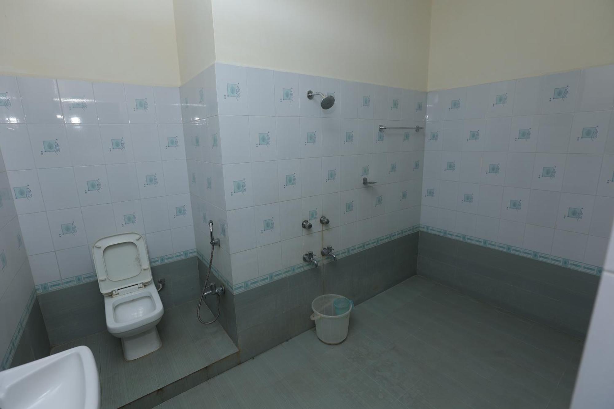 Happyhomes Porur -Near Rmz Software Park-Commerzone-Dlf It Sez Park -L&T Chennai Exterior photo